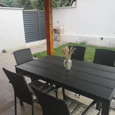 Casa Lucia كوبر